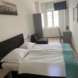 Hotel cápsula Rirooms, Rijeka